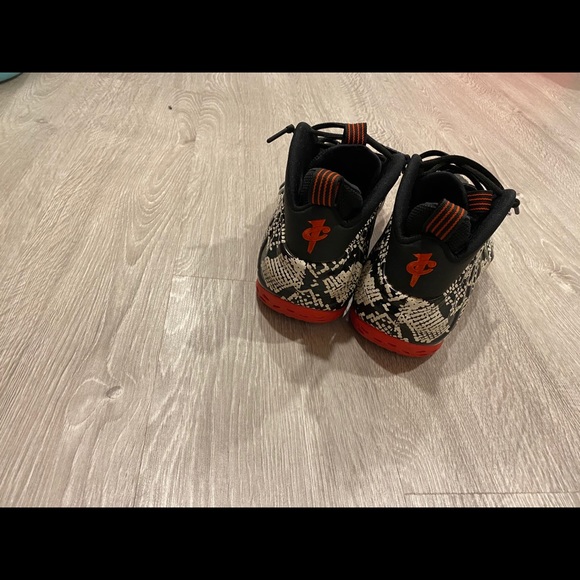 nike foamposite - Picture 4 of 7